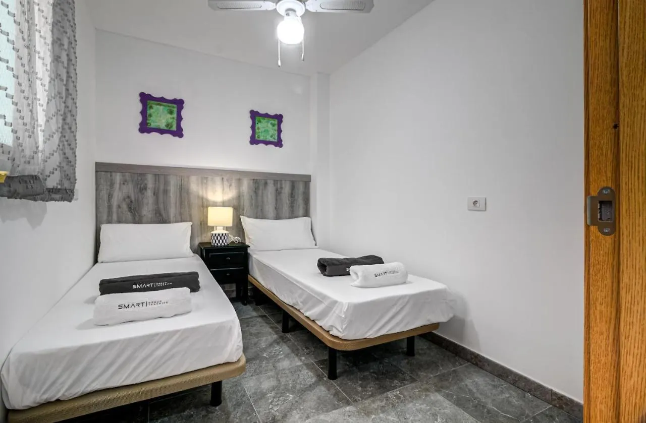 플라야 데 산 후안 Casa Luisiana II 아파트